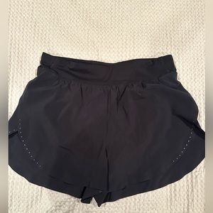 Fast and free 3” lululemon shorts